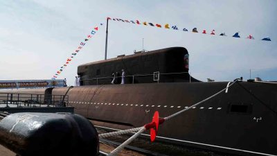 Putin Leads Ceremony for New Russian Nuclear Submarine in Ireland