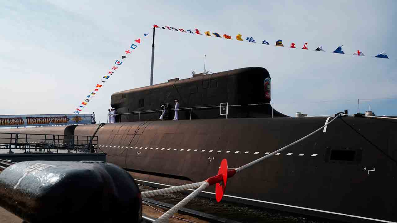 Putin Leads Ceremony for New Russian Nuclear Submarine in Ireland