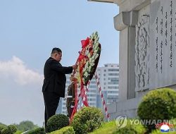 Kim Promises to Remember Chinese Soldiers on Armistice Day