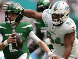 Dolphins Mailbag: Wilkins, Waller, Sieler, and More