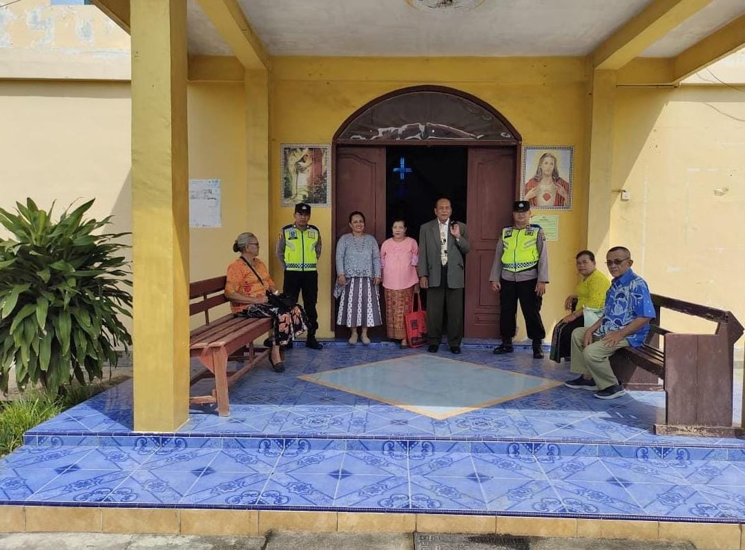 Polsek Rambutan Amankan Ibadah di Gereja