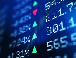 Asia Markets Rise on Wall Street’s Lead as Yen Weakens Ahead of Japan Election; U.S. Futures Edge Higher