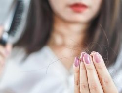 9 Bahan Alami Mengurangi Rambut Rontok
