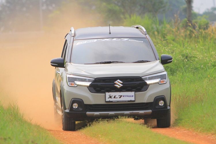 [POPULER OTOMOTIF] Harga Mobil Turun, Subsidi untuk Motor Listrik!