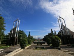 UGM Angkat Bicara Soal Pernyataan Mantan Rektor Sofian Effendi tentang Ijazah Jokowi