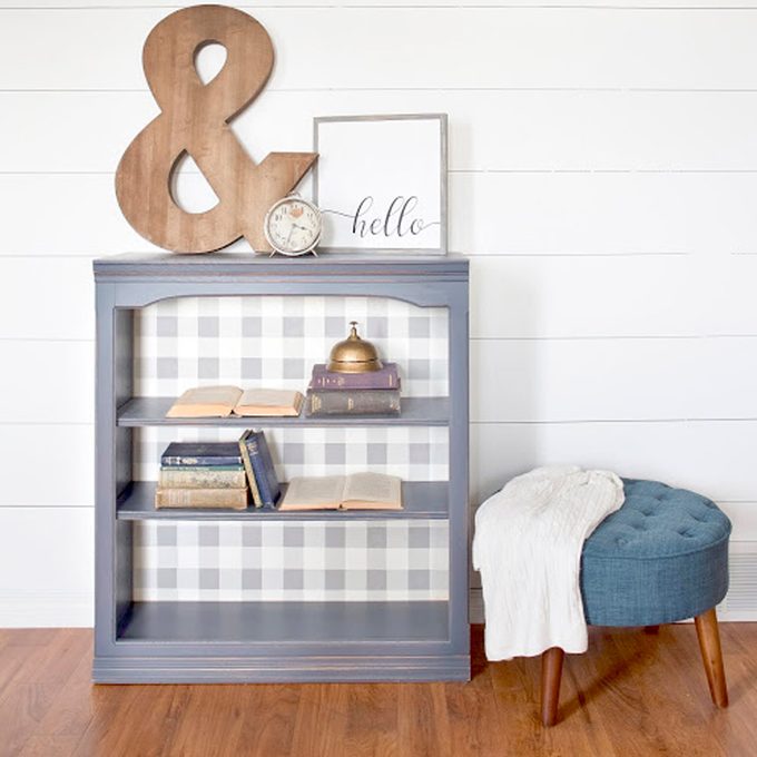 12 Stylish DIY Bookshelf Makeover Ideas