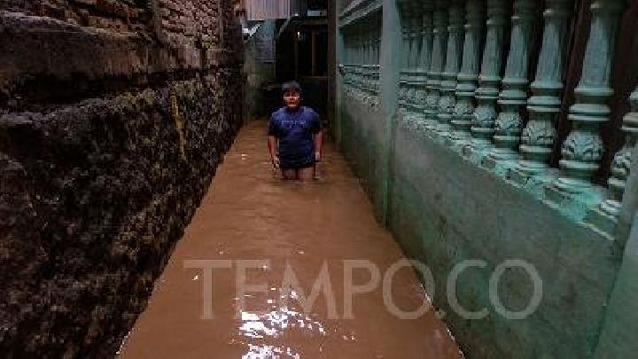 5 Bahaya Saat Banjir: Penyakit dan Korsleting Listrik