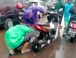 Perlu Tahu, Cara Mengatasi Motor Mogok Akibat Banjir