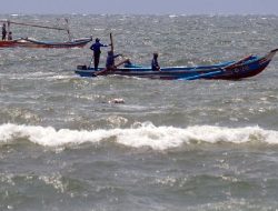 BMKG: Waspada Gelombang Tinggi di Selat Makassar dan Wilayah Lainnya