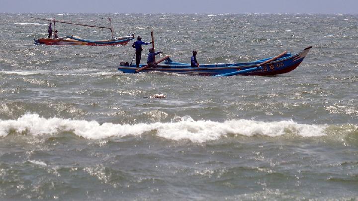 BMKG: Waspada Gelombang Tinggi di Selat Makassar dan Wilayah Lainnya