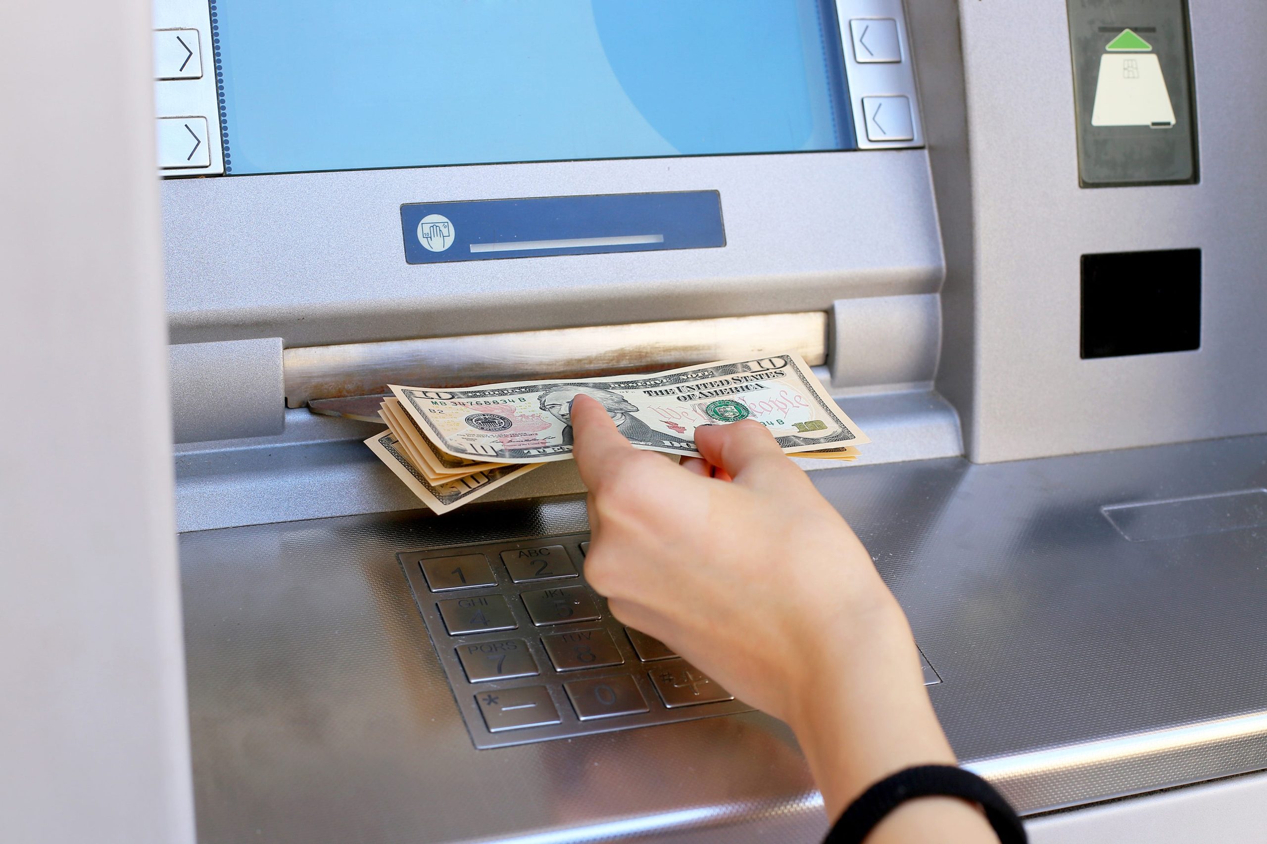 Washington Leads U.S. in Average Hourly Pay, Federal Data Shows
