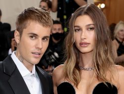 Justin Bieber hints at romantic escape with Hailey during marital challenges