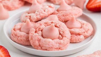 Mix Ordinary Cake Mix Into 19 Extraordinary Treats