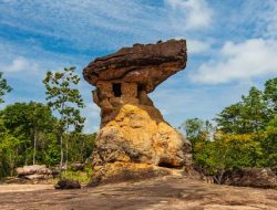 3 Tujuan Wisata Alam dan Rohani di Timur Laut Thailand