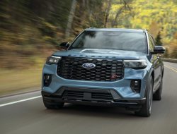 2025 Mazda CX-90 vs. Ford Explorer: Which One Wins? My Honest Road Test Review