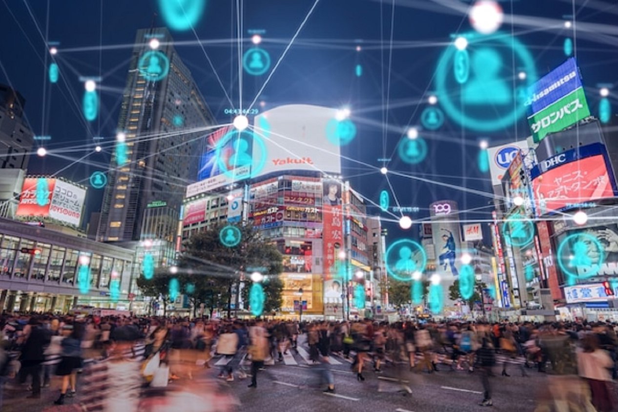 Komdigi Lelang Frekuensi, Internet 100 Mbps Cepat dan Murah Segera Tersedia