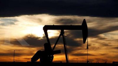 Harga Minyak Dunia Turun, Ultimatum Trump ke Rusia Soal Sanksi