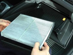 Cara Sederhana Bersihkan Filter Kabin Mobil Bekas Cara Sederhana Bersihkan Filter Kabin Mobil Bekas