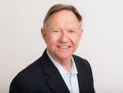 Good Evaluations and Personalized Growth Boost Leader Performance