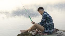 9 Makna Mimpi Mancing Ikan di Sungai dan Kode Alamnya, Tanda Rezeki atau Kehormatan?