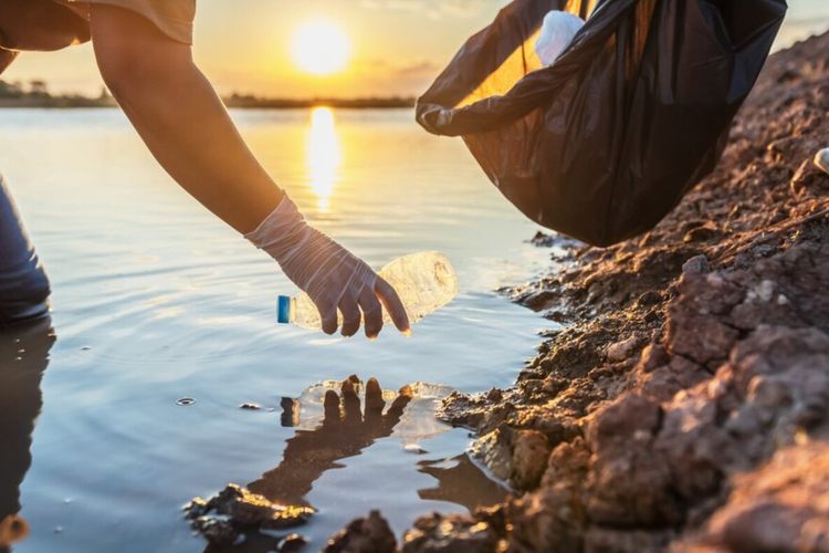 Jumlah Sungai Terkontaminasi di Jakarta Menurun Signifikan