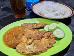 Rekomendasi Kuliner Lezat dan Terjangkau di Kota Serang: Pecel Telur Pertigaan Kanwil Kemenkumham Banten