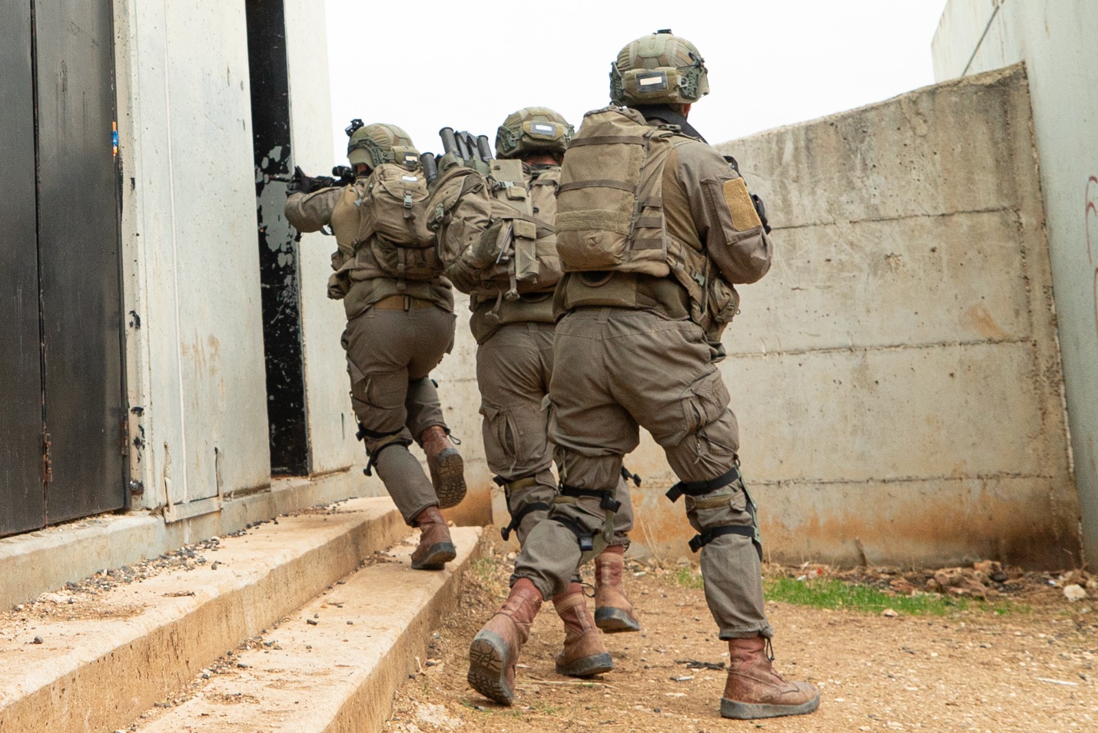 IDF Confirms Arms Dealer Among Two Palestinians Killed in West Bank Raid