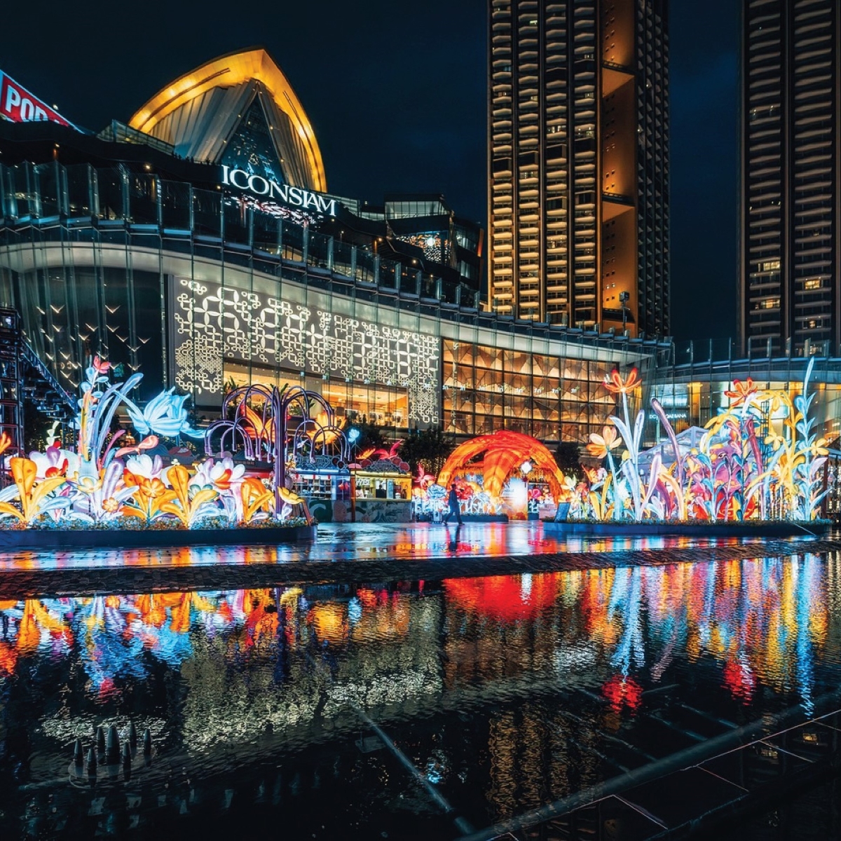**Captivating Rephrased Title:**  
**China’s Vibrant Lantern Festival Lights Up Thailand**  

Let me know if you’d like more variations!