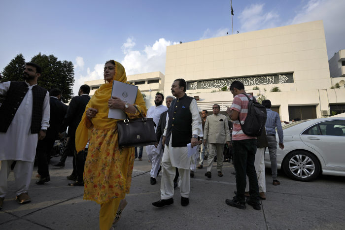 Punjab Govt Removes DC Pakpattan, Restructures Key Officers