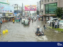 Endless rain submerges Khulna and surrounding regions