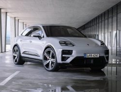 Porsche Taycan Turbo and Turbo S (2025) Review: The Unbeaten EV Standard Porsche Taycan Turbo and Turbo S (2025) Review: The Unbeaten EV Standard