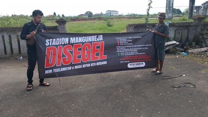 Stadion Kaliki Tasikmalaya Mangkrak, Warga Jadi Tempat Mesum