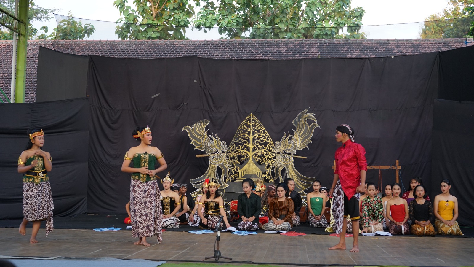 Gen-Z Kebumen Bangkitkan Ketoprak, Tampilkan ‘Jumedhuling Samodra Purba’ di Alun-Alun