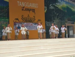 Ketua TP-PKK Tanggamus Buka Lomba Tari dan Masak Nasi Goreng HUT ke-80 RI Ketua TP-PKK Tanggamus Buka Lomba Tari dan Masak Nasi Goreng HUT ke-80 RI