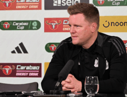 Setelah Kalah dari Liverpool, Eddie Howe Minta Pemain Setia Newcastle