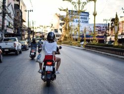 Makna Mimpi Bonceng Mantan Naik Motor, Akan Kembali?