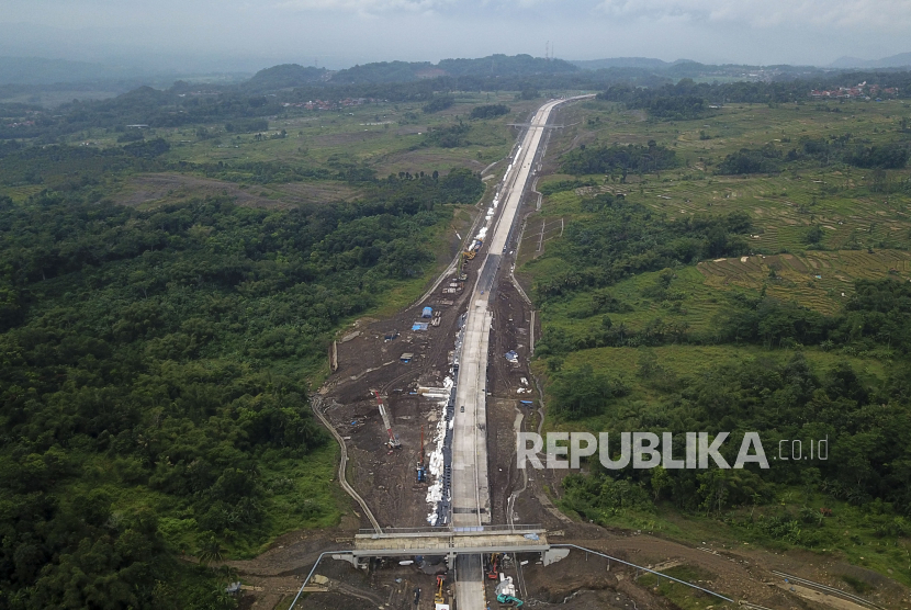 Komunitas Diesel Run Berhenti di Jalan Tol Cisumdawu, Ini Penjelasan Polisi