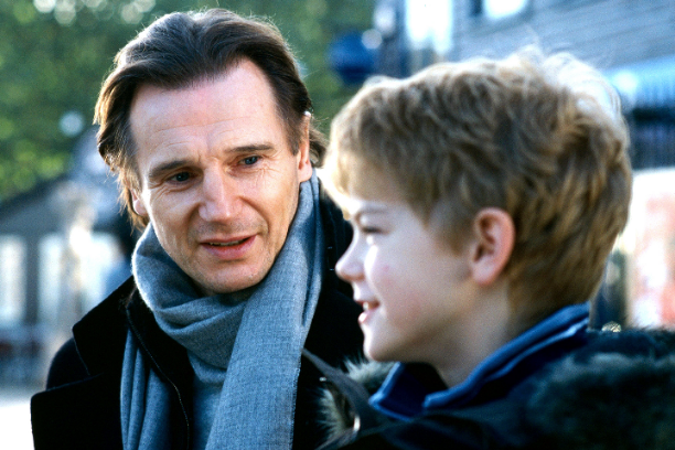 5 Film Komedi Liam Neeson yang Harus Ditonton!