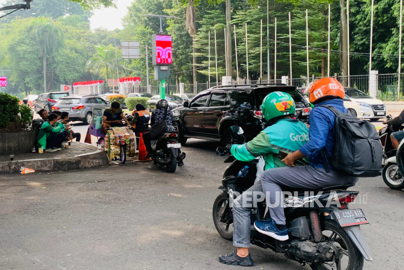 Makna HUT RI ke-80: Ojol Dapat Penghasilan Cukup Tanpa Kerja dari Pagi Sampai Sore