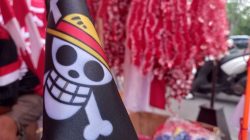 Bendera Bajak Laut One Piece Berkibar di Surabaya, Ini Respons Pemkot