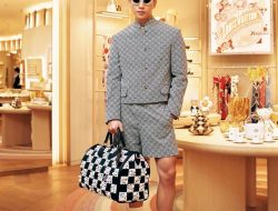 8 Gaya Outfit Traveling Hieu Thuhai, Cocok untuk Segala Musim!