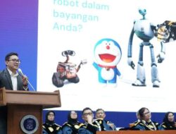 Dosen ITB Perkenalkan Robot Lunak kepada Mahasiswa Baru Dosen ITB Perkenalkan Robot Lunak kepada Mahasiswa Baru