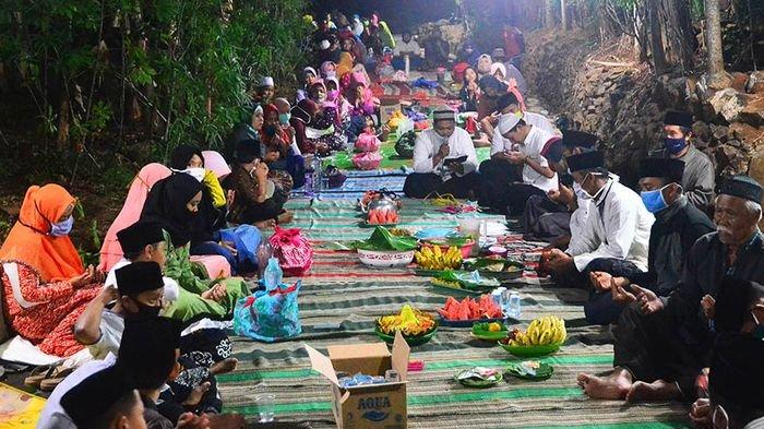 3 Doa Malam Tirakatan HUT ke-80 RI, Kenang Jasa Pahlawan dan Harapan untuk Tanah Air