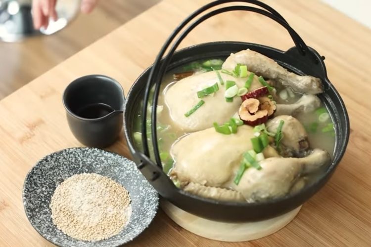 Resep Samgyetang Korea: Sup Ayam Ginseng Hangat yang Menyehatkan dan Menghangatkan Jiwa