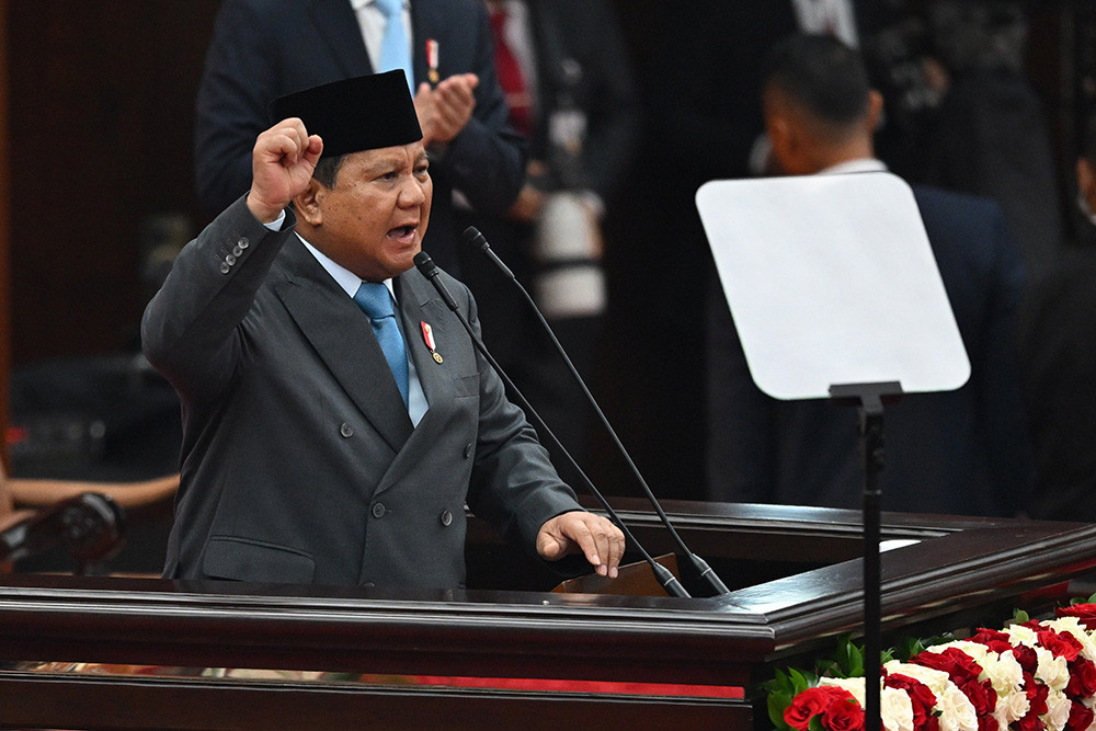 Gali Lubang, Tutup Lubang: Bayar Bunga Utang APBN Pertama Prabowo