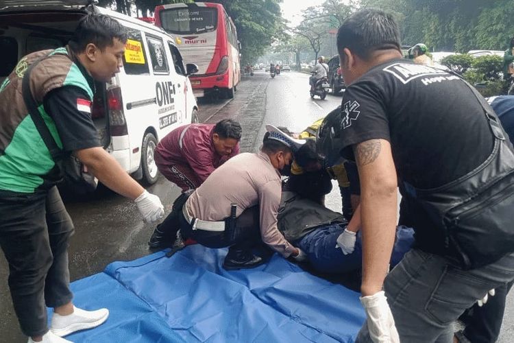 Jalan Licin di Tangerang, Satu Orang Tewas, Pengendara Diingatkan Waspada
