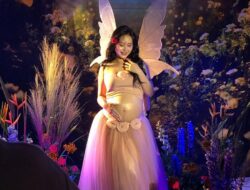 7 Foto Maternity Nita Vior, Anggun dengan Sayap 7 Foto Maternity Nita Vior, Anggun dengan Sayap