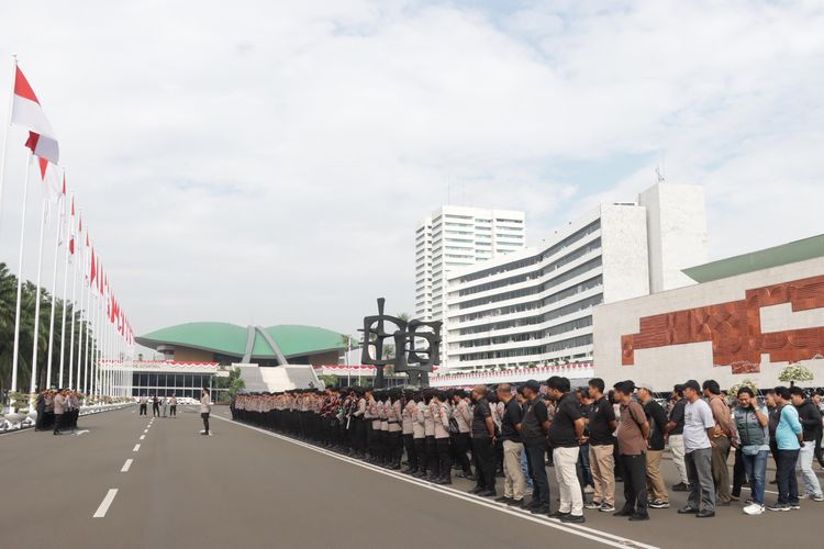 Demo di Depan DPR Siang Ini, 1.145 Polisi Siaga