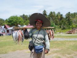 PNM Bantu Perempuan Pesisir Tingkatkan Nilai Produk Laut