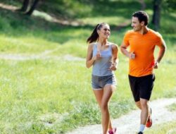 6 Olahraga Ideal untuk Pria dan Wanita Usia 40-an, Cegah Penyakit Jantung & Jaga Kesehatan Optimal 6 Olahraga Ideal untuk Pria dan Wanita Usia 40-an, Cegah Penyakit Jantung & Jaga Kesehatan Optimal